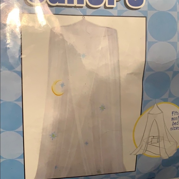 Bed canopy - Picture 2 of 4